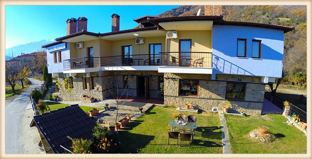 Voreas Hotel Káto Loutrákion Kültér fotó