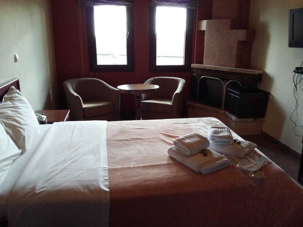 Voreas Hotel Káto Loutrákion Szoba fotó