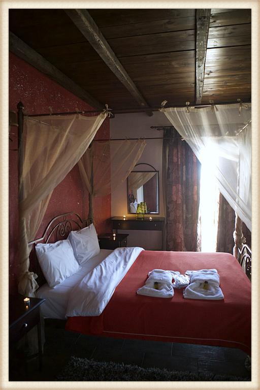 Voreas Hotel Káto Loutrákion Szoba fotó